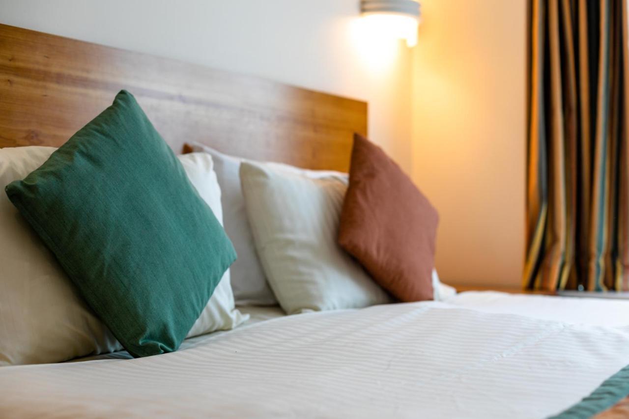 Sefton Express Hotel بلاسالا المظهر الخارجي الصورة